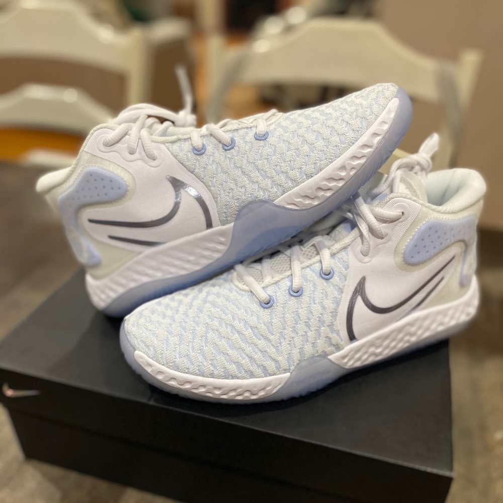 Nike KD Trey 5 VIII EP White Royal Size 8.5/9.5